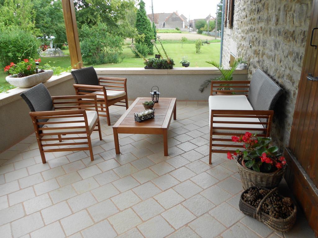 Au Coeur D'Origny Acomodação com café da manhã Couches Exterior foto